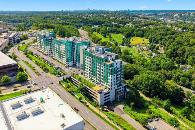 701 Ridge Hill Boulevard 12D, Yonkers, NY 10710