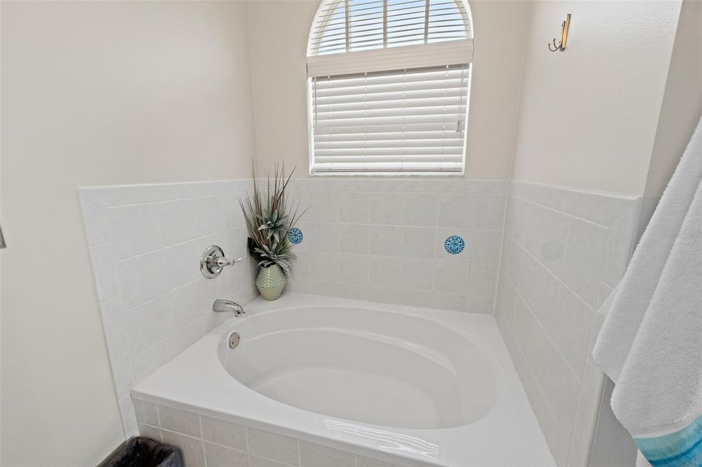 Image 19 of property listing at 3331 CRAGGY BLUFF PLACE, Cocoa, FL 32926