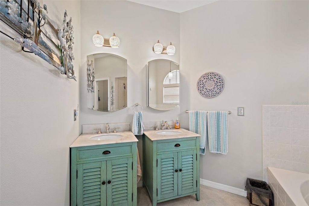 Image 21 of property listing at 3331 CRAGGY BLUFF PLACE, Cocoa, FL 32926