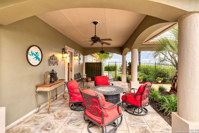 948 Cougar, Canyon Lake, TX 78133