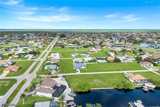 1207 NW 35TH AVE, Cape Coral, FL 33993