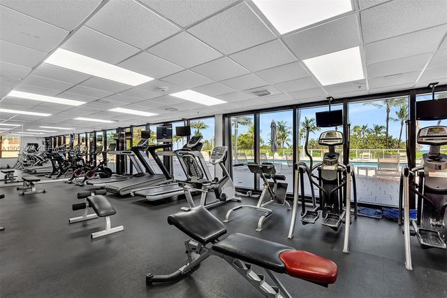 10185 Collins Avenue 606, Bal Harbour, FL 33154