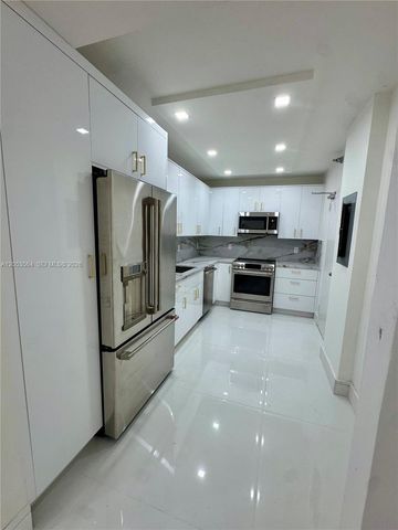 10185 Collins Avenue 606, Bal Harbour, FL 33154