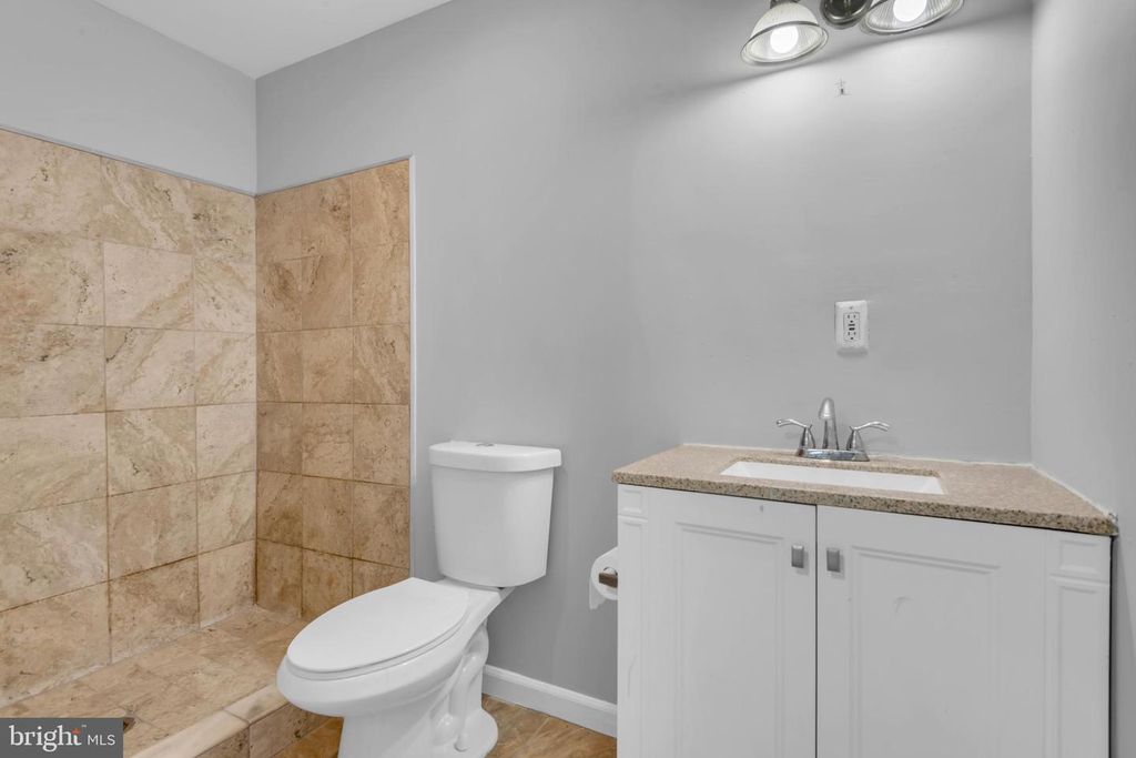 Image 27 of property listing at 12217 SWEETWOOD PL, Waldorf, MD 20602