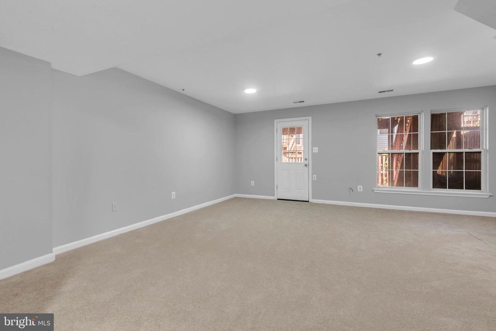 Image 29 of property listing at 12217 SWEETWOOD PL, Waldorf, MD 20602