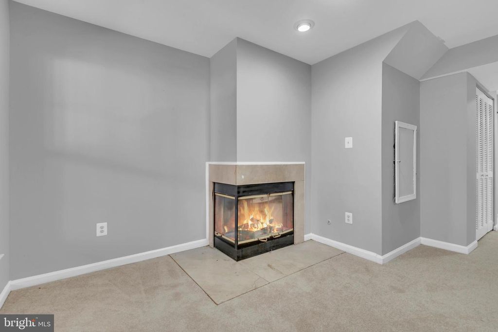 Image 32 of property listing at 12217 SWEETWOOD PL, Waldorf, MD 20602