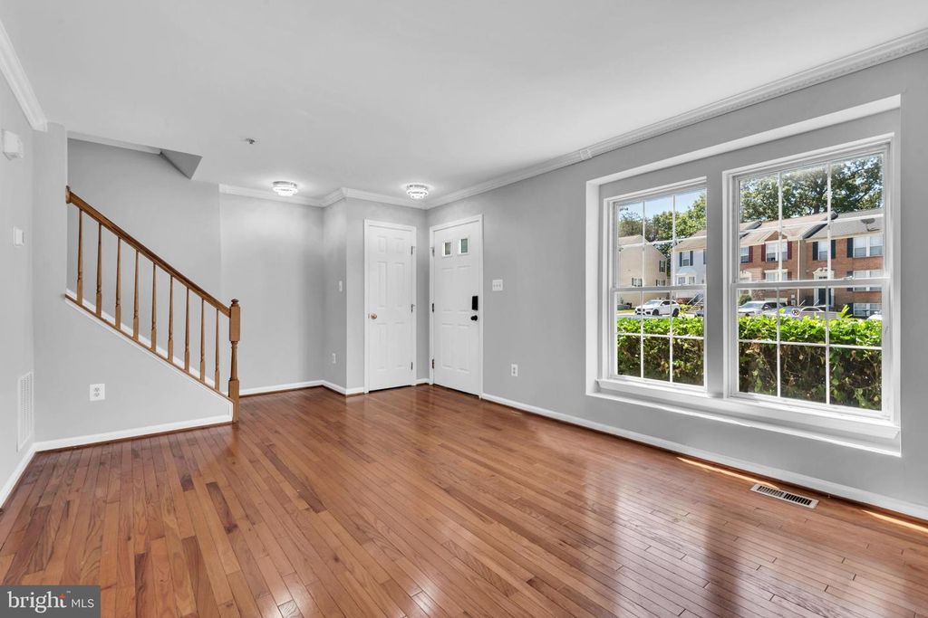 Image 5 of property listing at 12217 SWEETWOOD PL, Waldorf, MD 20602