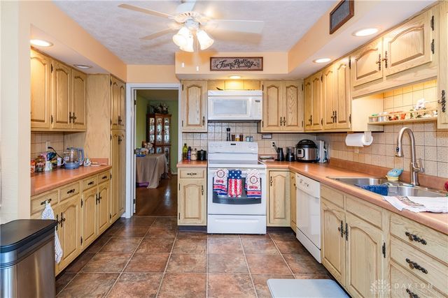 5049 W Enon Road, Fairborn, OH 45324