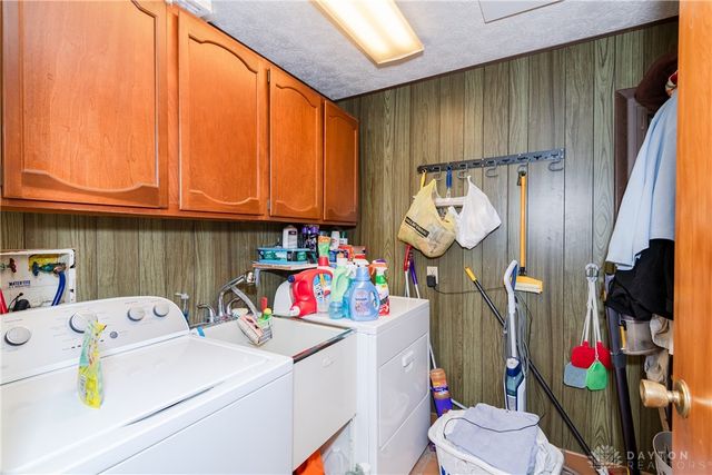 5049 W Enon Road, Fairborn, OH 45324