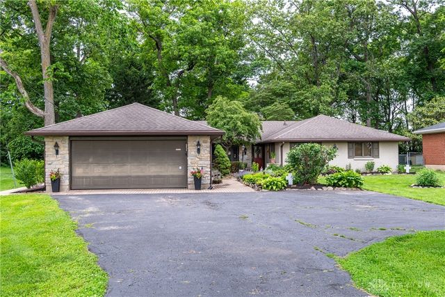 5049 W Enon Road, Fairborn, OH 45324