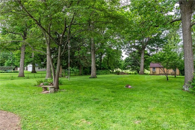 5049 W Enon Road, Fairborn, OH 45324