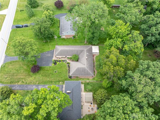5049 W Enon Road, Fairborn, OH 45324