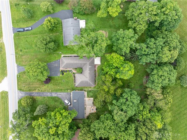 5049 W Enon Road, Fairborn, OH 45324