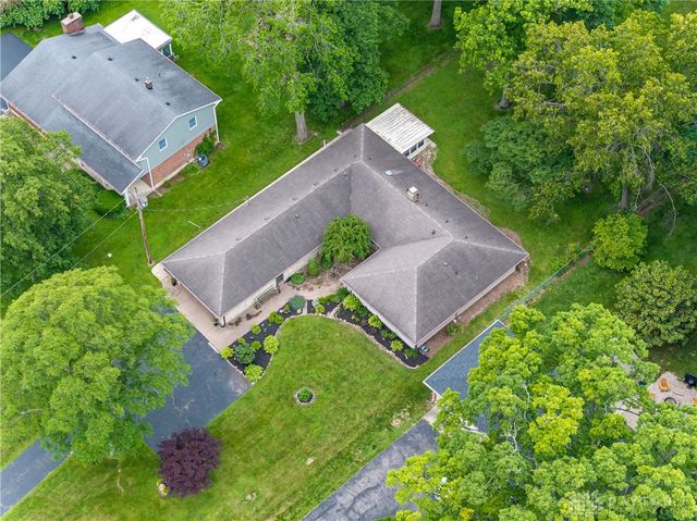 5049 W Enon Road, Fairborn, OH 45324
