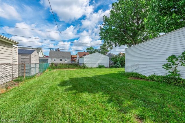 3018 Russell Avenue, Parma, OH 44134