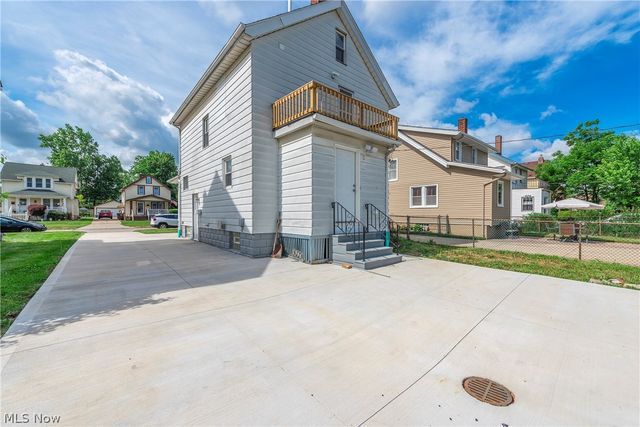 3018 Russell Avenue, Parma, OH 44134