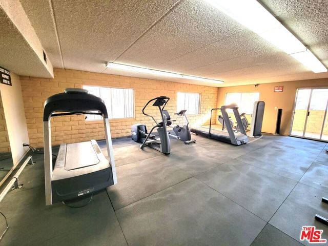 2501 W Redondo Beach Boulevard 242, Gardena, CA 90249