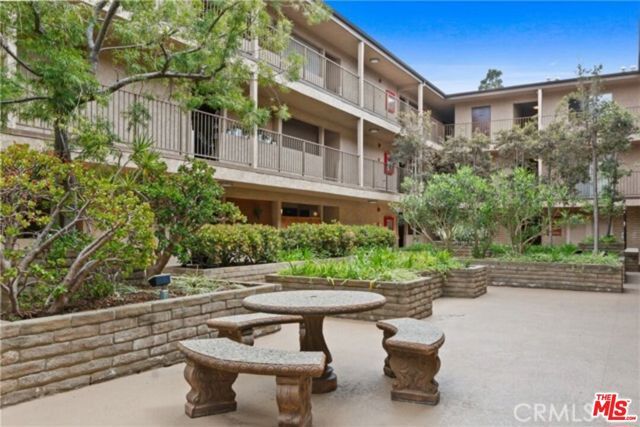 2501 W Redondo Beach Boulevard 242, Gardena, CA 90249