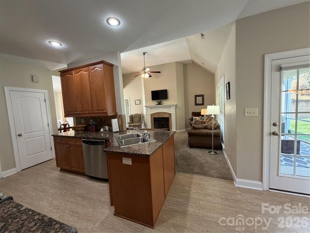 2148 Brookberry Lane, Gastonia, NC 28056