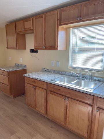 78 James Street, Belen, NM 87002