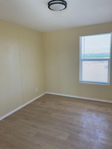 78 James Street, Belen, NM 87002