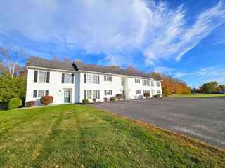 78 Kingsbury Cir # C-41, Derby, VT 05829