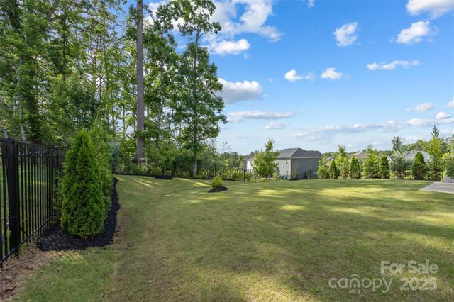 4046 Armstrong Farm Drive, Belmont, NC 28012