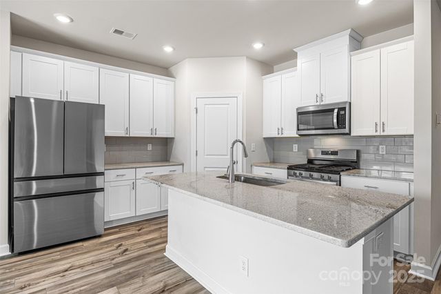 4046 Armstrong Farm Drive, Belmont, NC 28012