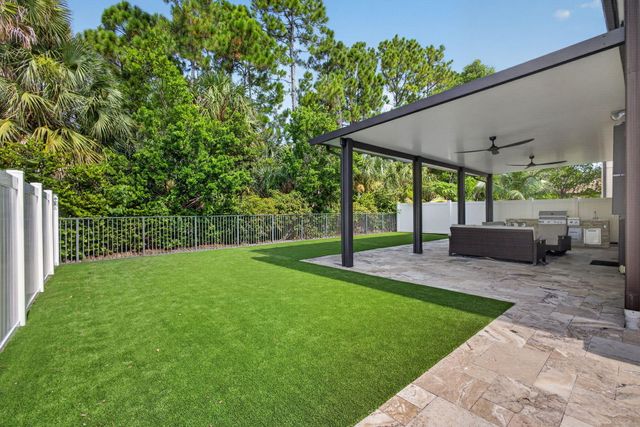 6026 Night Heron Court, Greenacres, FL 33415