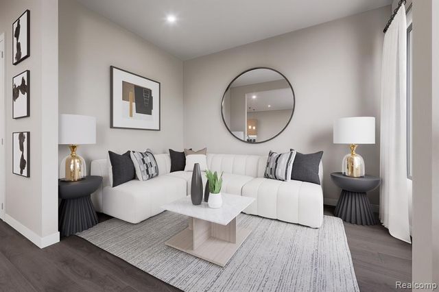 1760 E Auburn Road 202, Rochester Hills, MI 48307