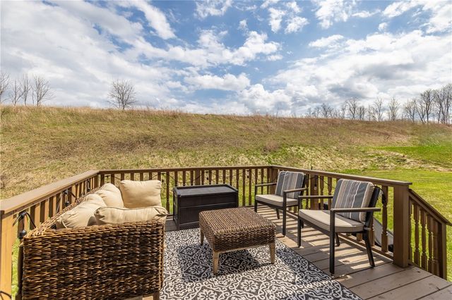 207 High Stone Cir, Henrietta, NY 14534