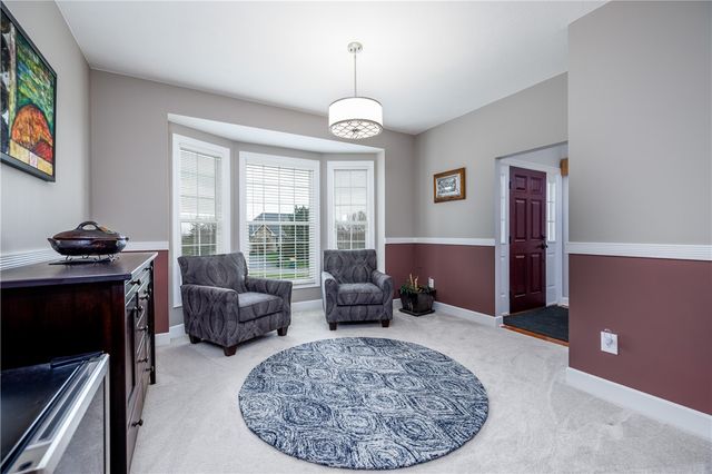 207 High Stone Cir, Henrietta, NY 14534