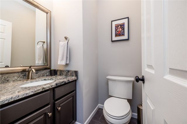 207 High Stone Cir, Henrietta, NY 14534