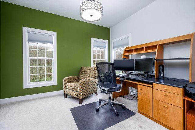 207 High Stone Cir, Henrietta, NY 14534