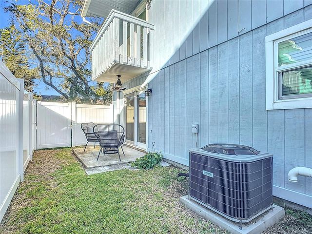 742 LAUREL BAY CIRCLE, New Smyrna Beach, FL 32169
