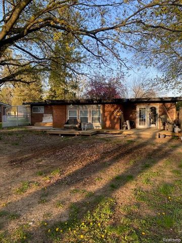 51575 SHELBY Road, Shelby Charter Township, MI 48316
