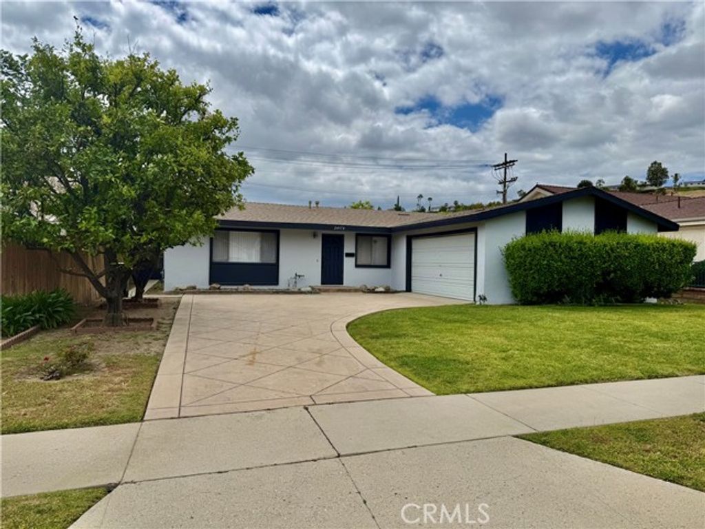 24378 Hartland, West Hills (los Angeles), CA 91307