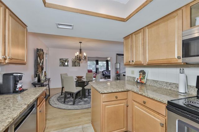 2001 HEATHFIELD CIRCLE 239, Sun City Center, FL 33573