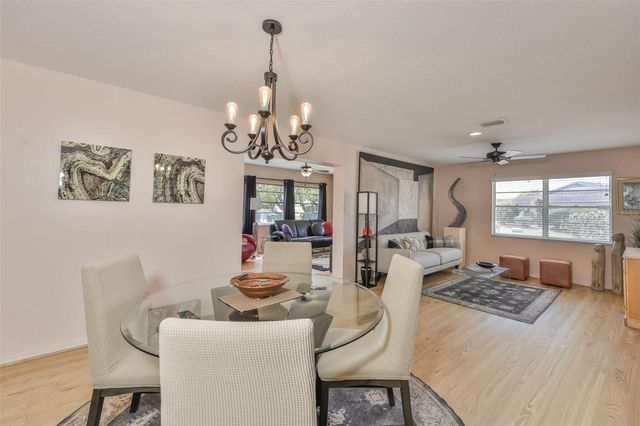 2001 HEATHFIELD CIRCLE 239, Sun City Center, FL 33573