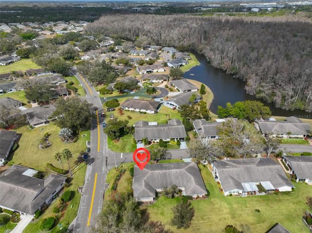 2001 HEATHFIELD CIRCLE 239, Sun City Center, FL 33573