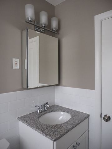 10 Longwood Dr 10, Andover, MA 01810
