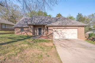 202 Elfen Glen Street, Van Buren, AR 72956