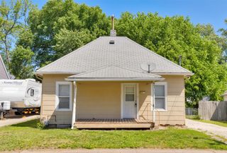 911 Leland Avenue, Des Moines, IA 50315