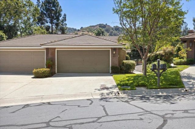 4233 Los Padres Drive 206, Fallbrook, CA 92028