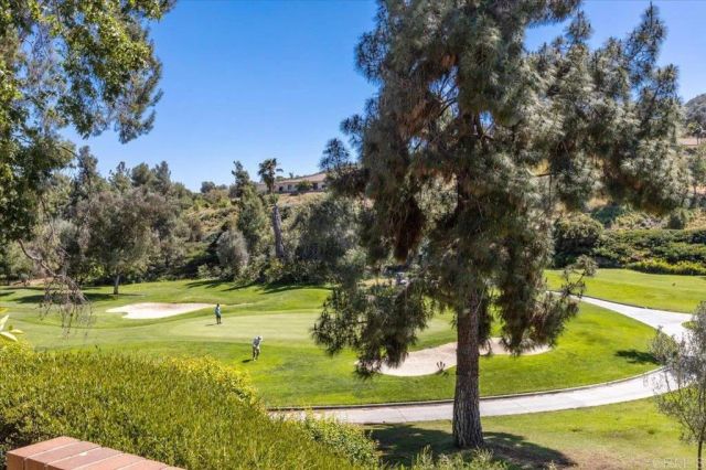4233 Los Padres Drive 206, Fallbrook, CA 92028