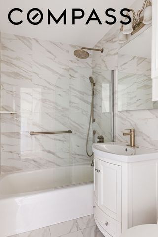 309 E 87th St Apt 4R, New York City, NY 10128