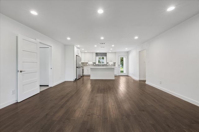 5304 Basswood LN, Austin, TX 78723