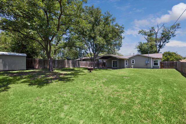 5304 Basswood LN, Austin, TX 78723