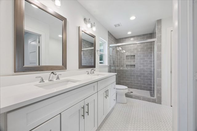 5304 Basswood LN, Austin, TX 78723
