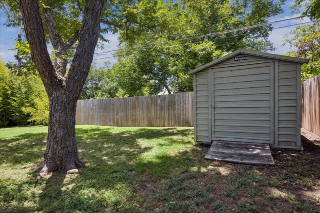 5304 Basswood LN, Austin, TX 78723
